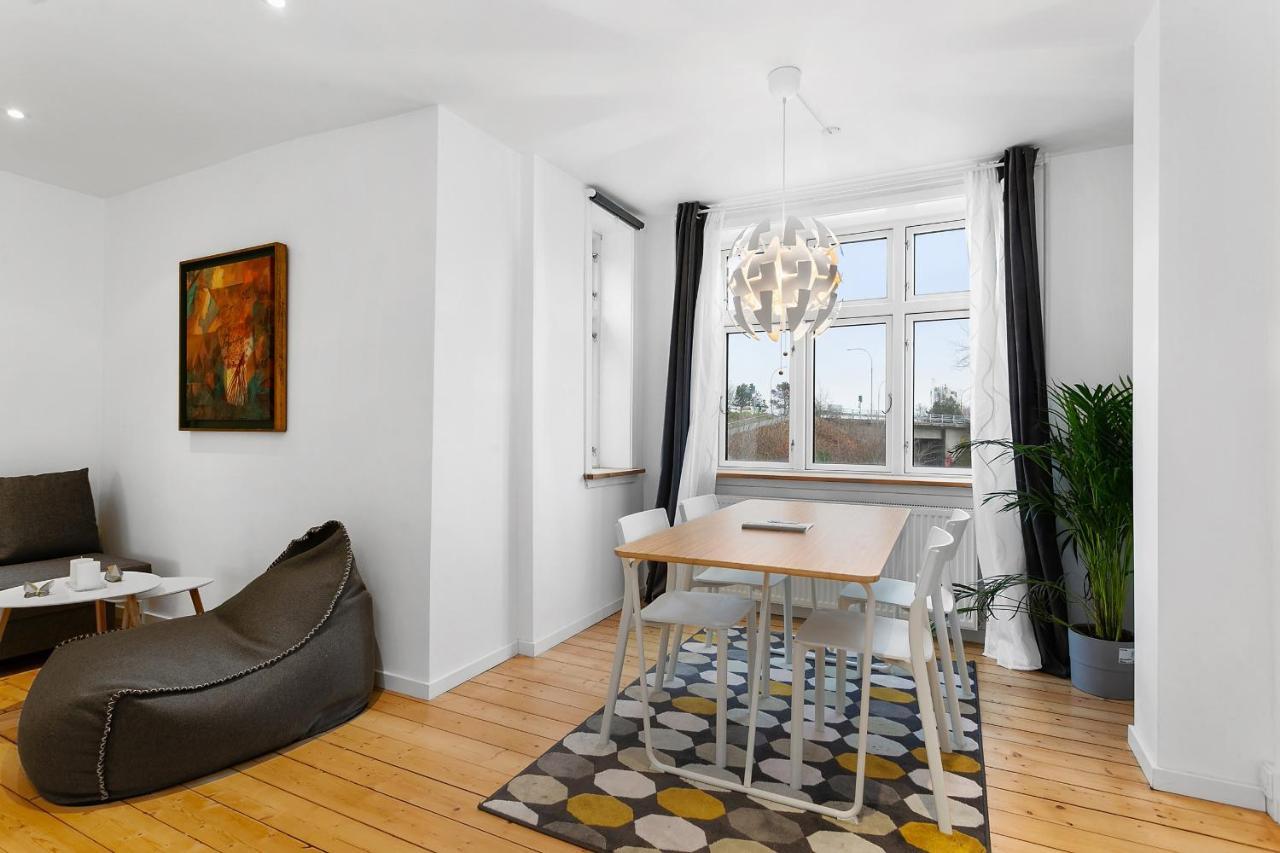 Aday - Apartment Suite Aalborg Center Dış mekan fotoğraf