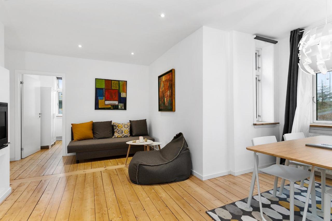 Aday - Apartment Suite Aalborg Center Dış mekan fotoğraf